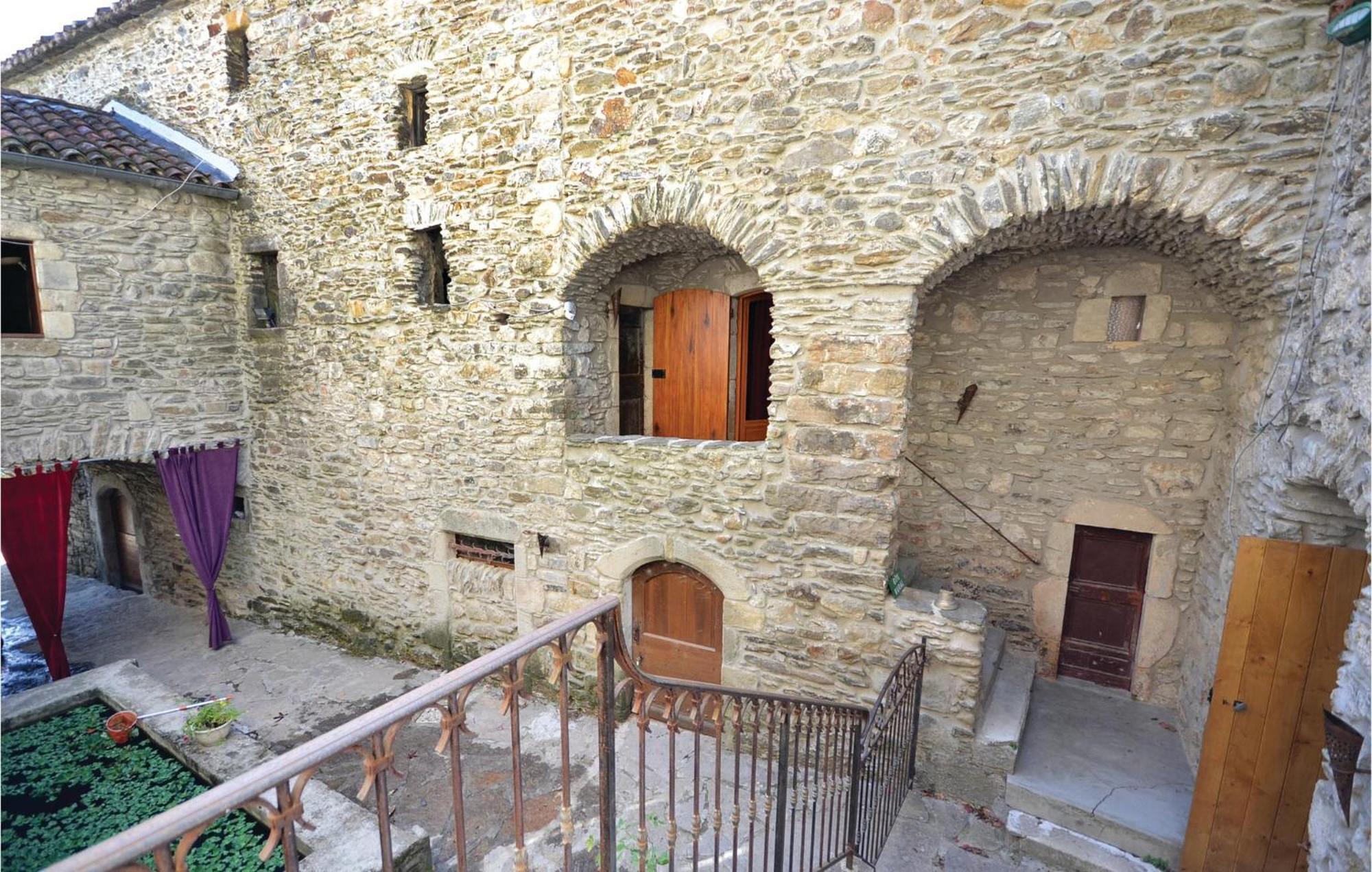 2 Bedroom Nice Apartment In Les Salles-Du-Gardon Soustelle Exterior foto