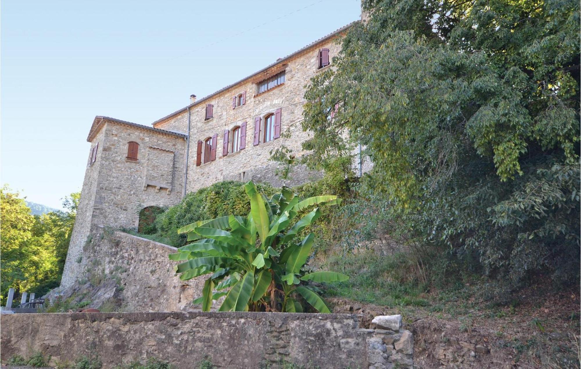 2 Bedroom Nice Apartment In Les Salles-Du-Gardon Soustelle Exterior foto