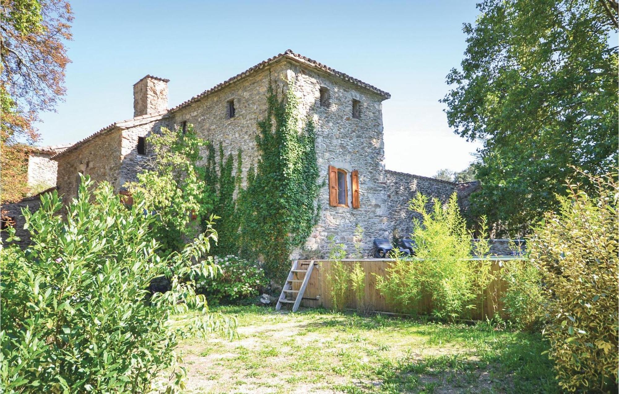 2 Bedroom Nice Apartment In Les Salles-Du-Gardon Soustelle Exterior foto