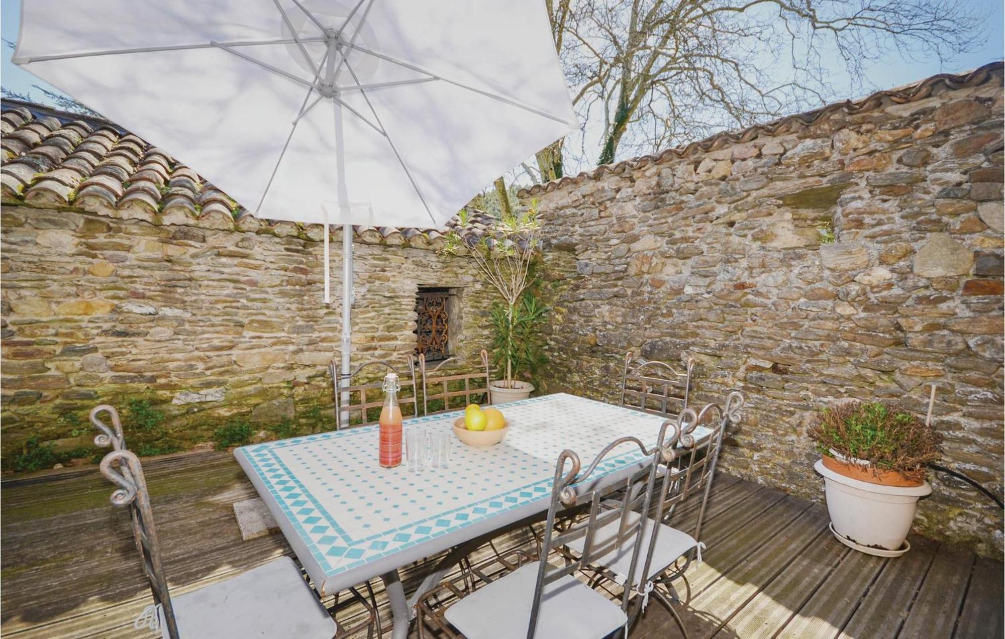 2 Bedroom Nice Apartment In Les Salles-Du-Gardon Soustelle Exterior foto