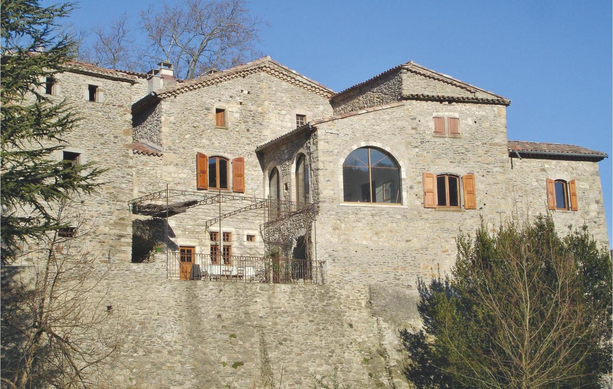 2 Bedroom Nice Apartment In Les Salles-Du-Gardon Soustelle Exterior foto